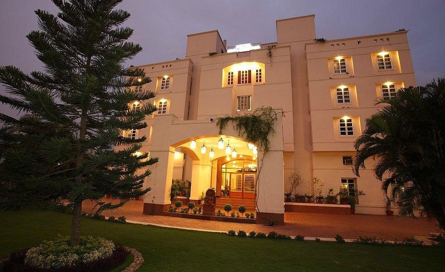 Hotel Paras Mahal